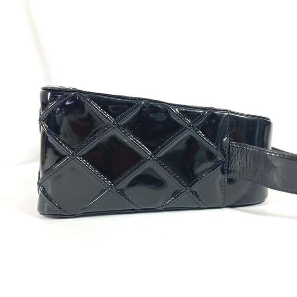 CHANEL Vintage Black Leather Shoulder Bag - Picture 3 of 16